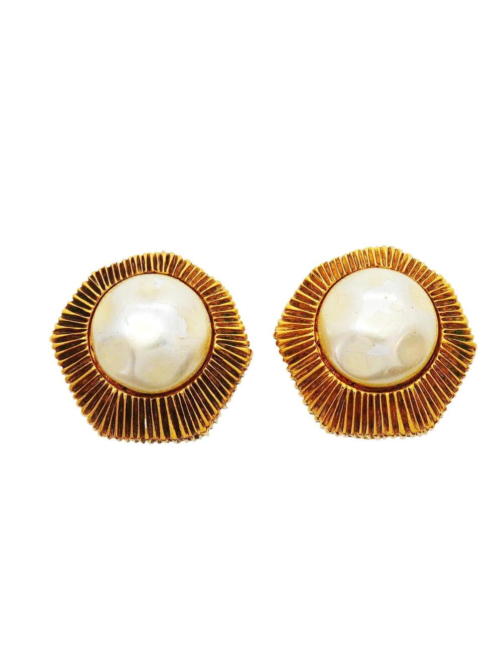 Chanel Earrings Pearl Gold-Tone Metal #351245C46B